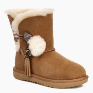 Girls UGG Lillian II Pom Pom Shearling Fur Boot Size 1 Chestnut